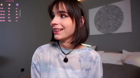 Snapshot of evervessi chatting on 11-11-25, 04:23 Anita online show from 11-11-25, 04:23