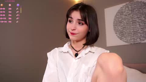 Snapshot of evervessi chatting on 11-13-25, 04:33 Anita online show from 11-13-25, 04:33