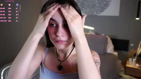 Snapshot of evervessi chatting on 11-17-25, 04:51 Anita online show from 11-17-25, 04:51