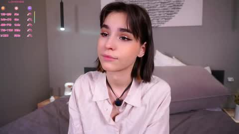 Snapshot of evervessi chatting on 11-25-25, 04:34 Anita online show from 11-25-25, 04:34