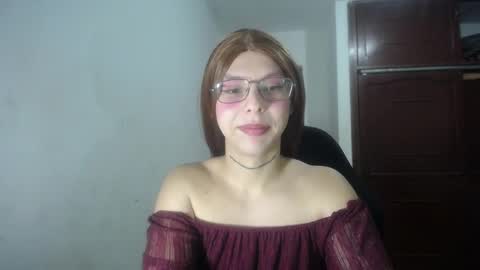 Snapshot of evi_kitty chatting on 03-30-26, 12:28 Evi online show from 03-30-26, 12:28