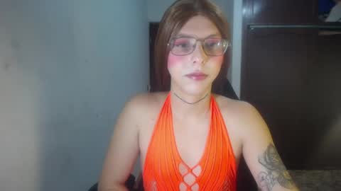 Snapshot of evi_kitty chatting on 05-19-26, 09:21 Evi online show from 05-19-26, 09:21