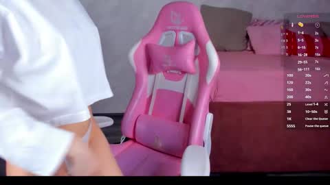 Evi online show from 03-26-26, 01:55