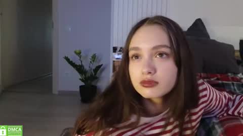 evi_woow online show from 11-14-25, 09:24