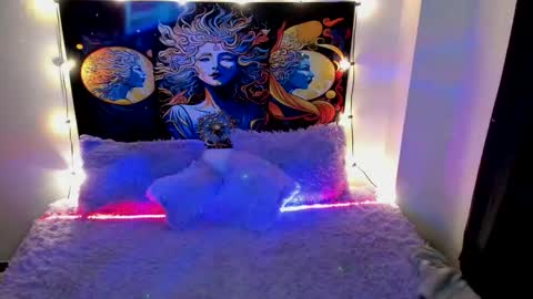 Snapshot of evie99_ chatting on 11-10-25, 03:22 Evie99 online show from 11-10-25, 03:22