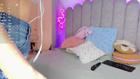 My name is Evie  nice to meet you  really get to know me better private is open  online show from 11-17-25, 09:42