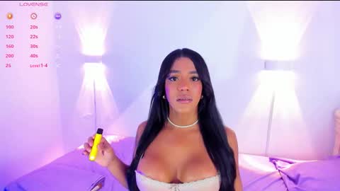 Snapshot of evie_sex chatting on 11-22-25, 09:08 FENTY online show from 11-22-25, 09:08