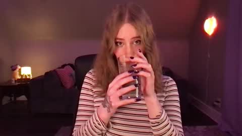 Evie3 online show from 01-06-25, 08:03