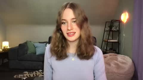 Evie3 online show from 02-13-25, 01:19