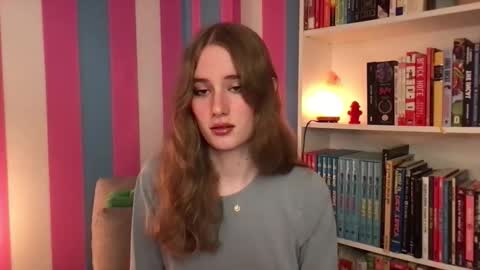 Evie3 online show from 10-22-25, 07:02