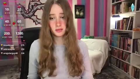 Snapshot of eviecam chatting on 03-04-26, 07:53 Evie3 online show from 03-04-26, 07:53