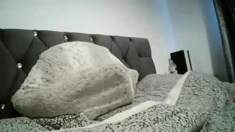 Snapshot of evieloves chatting on 10-03-25, 09:28 evieloves online show from 10-03-25, 09:28