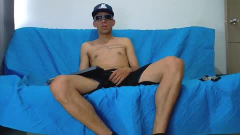 Snapshot of evil_boss1 chatting on 05-28-26, 09:34 evil_boss1 online show from 05-28-26, 09:34