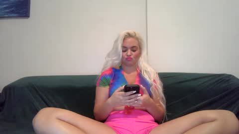 Badblondebunny online show from 12-19-24, 10:53