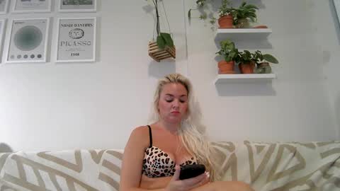 Badblondebunny online show from 02-24-25, 10:58