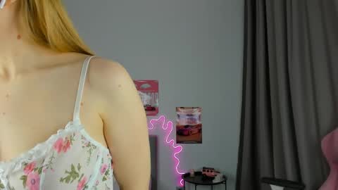 Eva online show from 04-14-26, 03:56