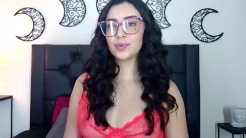 Snapshot of evoletmk chatting on 11-14-25, 06:28 Evolet online show from 11-14-25, 06:28