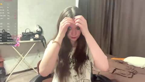 Emma online show from 05-25-26, 09:04