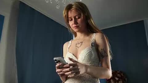 Eva online show from 06-15-26, 01:08
