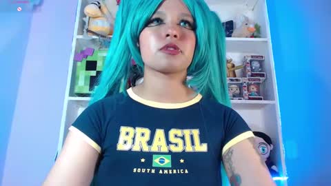 Snapshot of evybubbles_ chatting on 12-15-24, 03:24 Im Evy online show from 12-15-24, 03:24