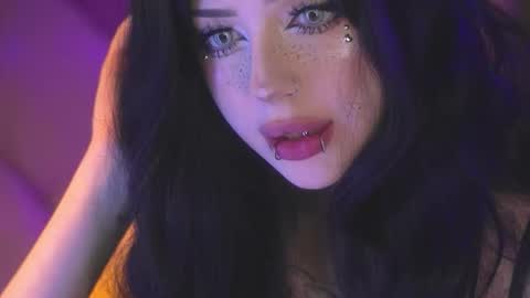 Snapshot of ex_angel chatting on 01-05-26, 08:01 Alyson online show from 01-05-26, 08:01