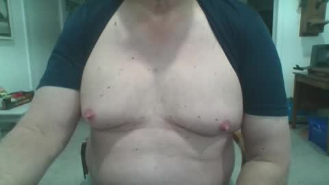 Snapshot of excitacbleguy9 chatting on 01-11-25, 02:25 was excitablyguy hacked online show from 01-11-25, 02:25