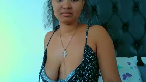 Snapshot of exclusivecourtney chatting on 05-24-26, 06:40 courtney online show from 05-24-26, 06:40