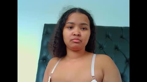 Snapshot of exclusivecourtney chatting on 06-03-26, 06:38 courtney online show from 06-03-26, 06:38