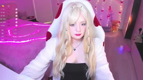  Amy  online show from 02-20-25, 12:47