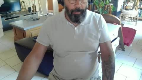 Snapshot of exibdevil chatting on 05-31-26, 04:25 Gio online show from 05-31-26, 04:25