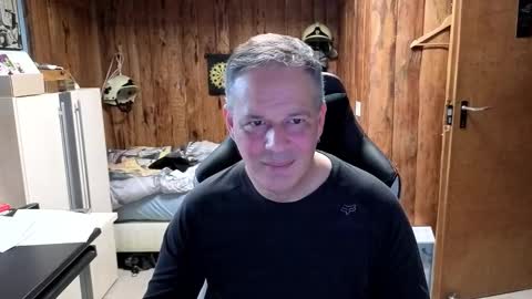 Snapshot of exibe1219 chatting on 02-03-25, 01:40 exibe1219 online show from 02-03-25, 01:40