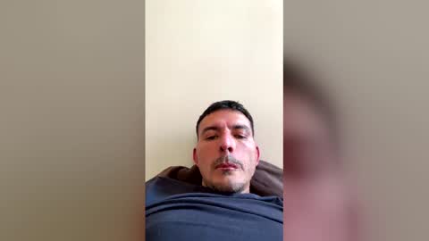 Snapshot of exitoalejo88 chatting on 03-15-26, 08:37 exitoalejo88 online show from 03-15-26, 08:37