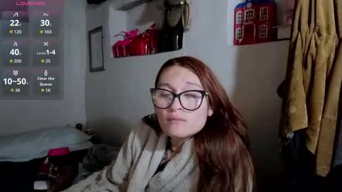 Snapshot of exolizzz66 chatting on 01-12-26, 05:29 Exolizz online show from 01-12-26, 05:29