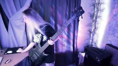 Snapshot of exorty chatting on 09-20-25, 04:46 my real name is Irene but Exo is oke too online show from 09-20-25, 04:46