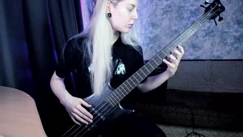 Snapshot of exorty chatting on 02-14-26, 04:09 my real name is Irene but Exo is oke too online show from 02-14-26, 04:09