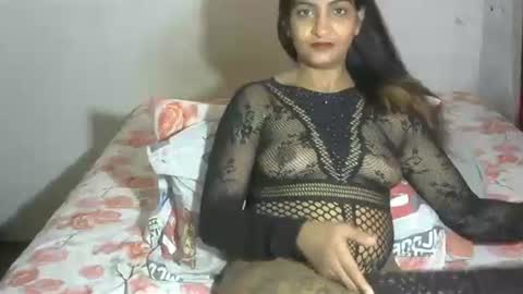 Snapshot of exotic_queen01 chatting on 12-19-24, 09:51 Amber online show from 12-19-24, 09:51