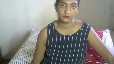 Snapshot of exotic_queen01 chatting on 12-29-24, 01:17 Amber online show from 12-29-24, 01:17