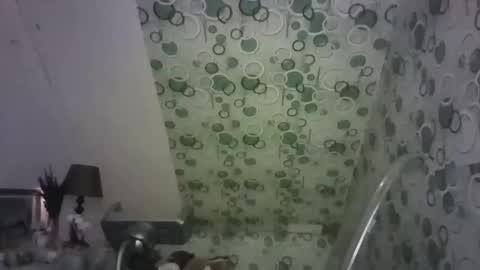 Snapshot of exoticapril01 chatting on 12-15-25, 03:00 exoticapril01 online show from 12-15-25, 03:00