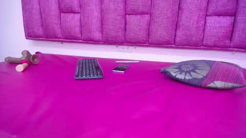 Snapshot of exoticdollxxx chatting on 12-31-24, 10:04 ExoticDollXXX online show from 12-31-24, 10:04