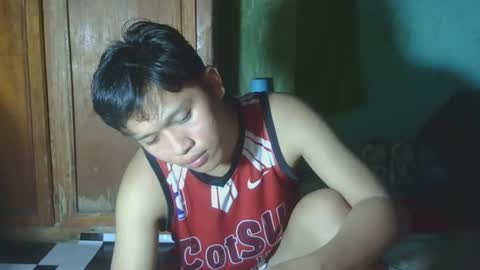 Snapshot of exotichugecock chatting on 05-05-26, 12:24 Jan online show from 05-05-26, 12:24