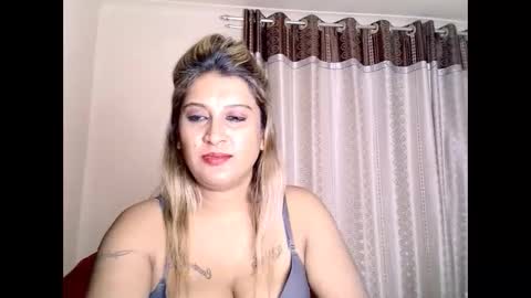 exoticindian37 online show from 09-10-25, 04:51