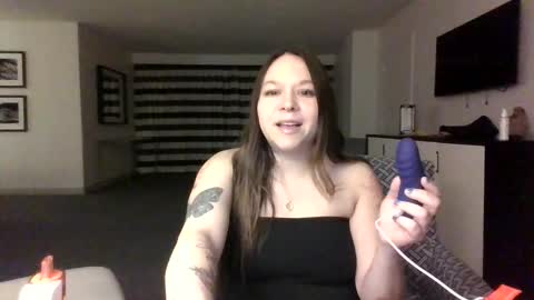 Snapshot of exoticnaughtycouple chatting on 03-05-26, 06:09 James Sasha online show from 03-05-26, 06:09