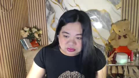 SHANTAL MARIE online show from 04-13-26, 04:18