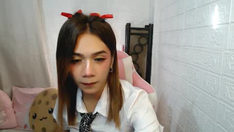 exotictssavie online show from 01-17-25, 12:20