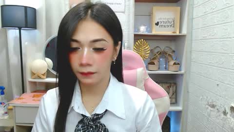 exotictssavie online show from 11-05-25, 07:03