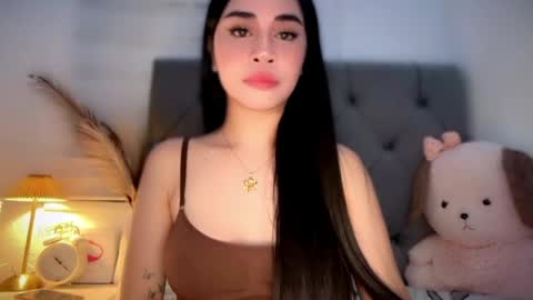 Snapshot of expensivets_chloe chatting on 04-27-26, 10:57 chloee online show from 04-27-26, 10:57