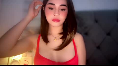 Snapshot of expensivets_chloe chatting on 05-23-26, 06:56 chloee online show from 05-23-26, 06:56