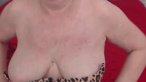 Snapshot of experiencedalana chatting on 06-26-26, 10:47 Alana online show from 06-26-26, 10:47