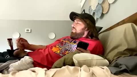 Explosivee andyy online show from 11-16-25, 08:03