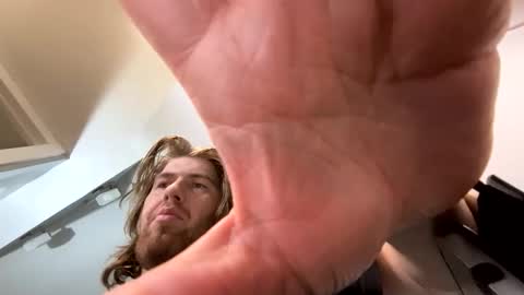 Explosivee andyy online show from 11-30-25, 07:45